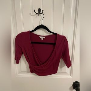 Tresics Maroon V-Neck Crop Top Size Small